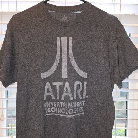 Atari Vintage Graphic Tee – Size Medium 🎮✨ - Picture 1 of 2
